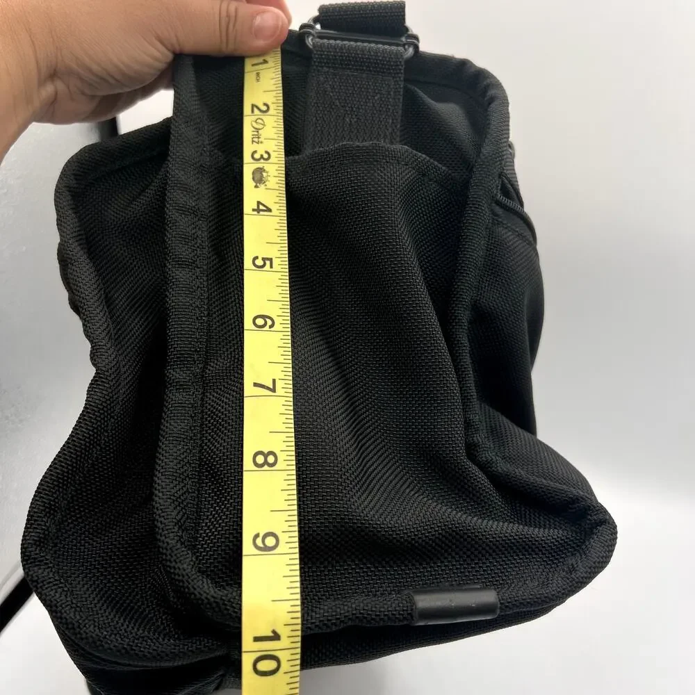 Tumi item gently